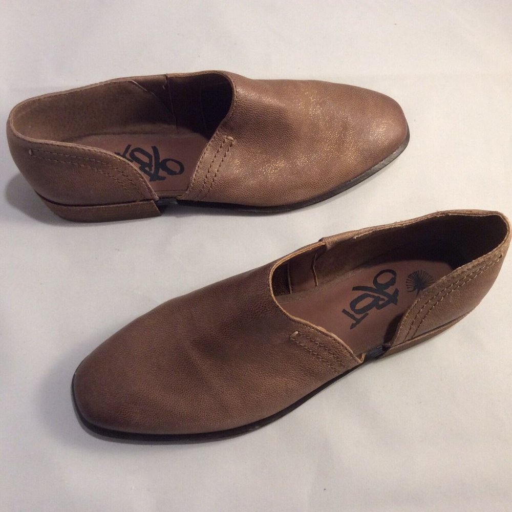 OTBT Women's 7.5 M Coyote Half D' Orsay Calf Hair Brown Leather Flats-VGC